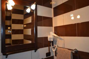 Фото номера Трехместный номер Отель Hotel Taverna Pecicana г. Pecica 3